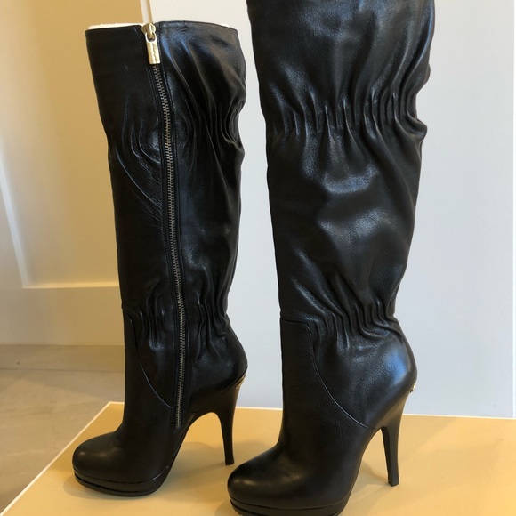 Michael Kors Webster Leather Boot. Black size 5 - Picture 2 of 4